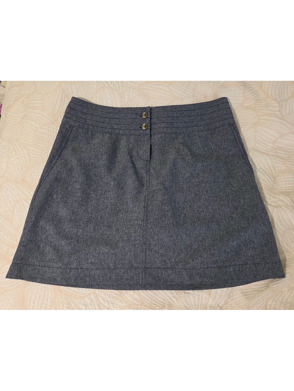 Cutter & Buck Size 8 Blue Chambray Golf Skort